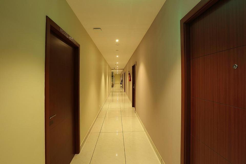 Hotel New York Square Kottayam Εξωτερικό φωτογραφία