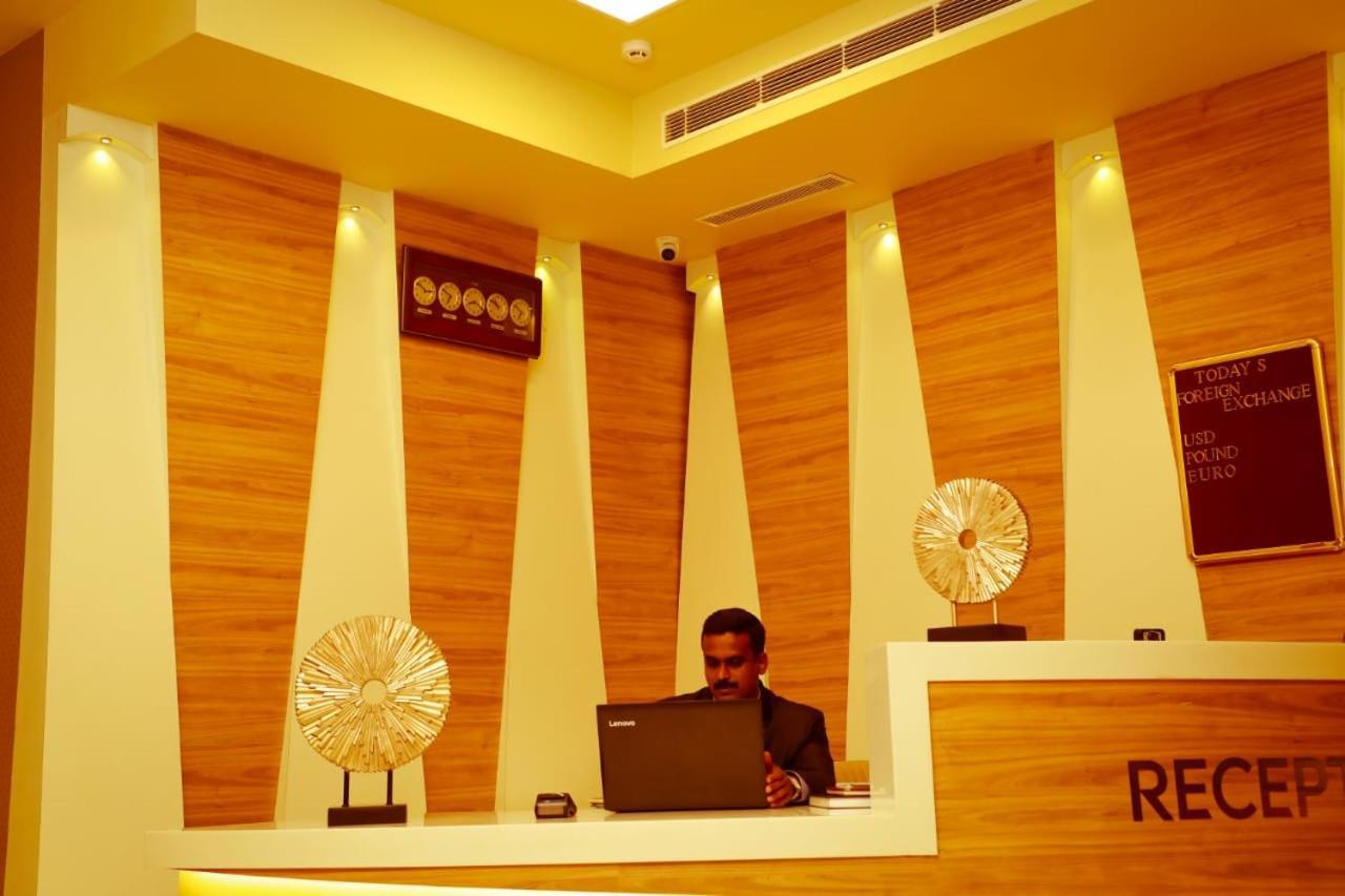 Hotel New York Square Kottayam Εξωτερικό φωτογραφία