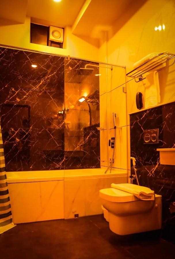 Hotel New York Square Kottayam Εξωτερικό φωτογραφία