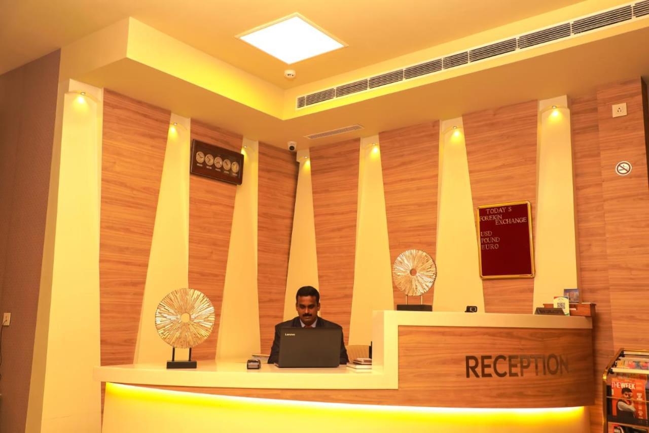 Hotel New York Square Kottayam Εξωτερικό φωτογραφία